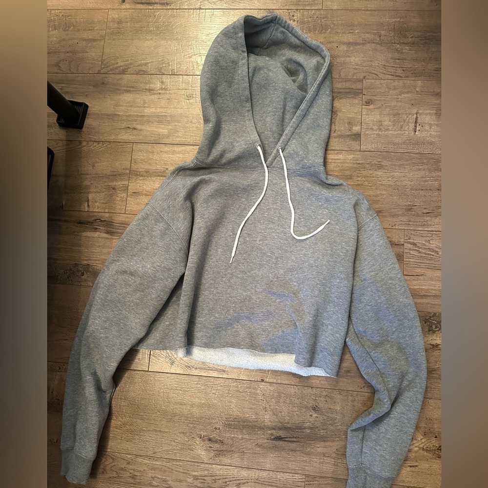Cropped grey hoodie